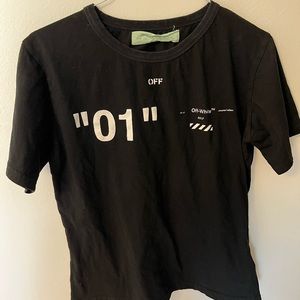 OFF WHITE TSHIRT✅✅